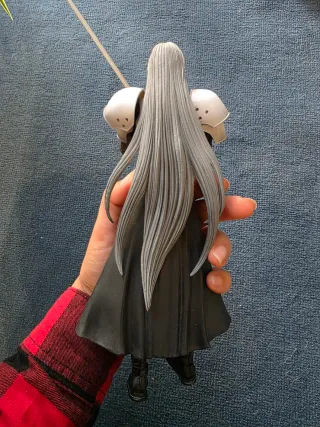 Figura Sephiroth Play Arts Kai