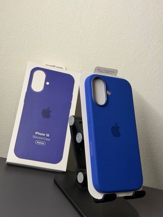 Cover iPhone 16 Silicone MagSafe Blu