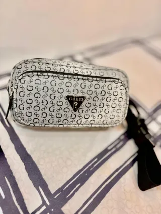 Bandolera Guess Estampada