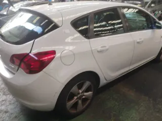 Despiece Opel Astra J (P10) 2011