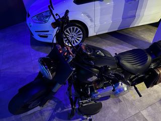 Harley Davidson Softail Slim Moto Custom