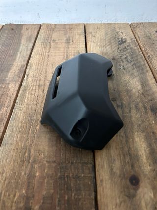 Protector depósito Yamaha MT-07 2024