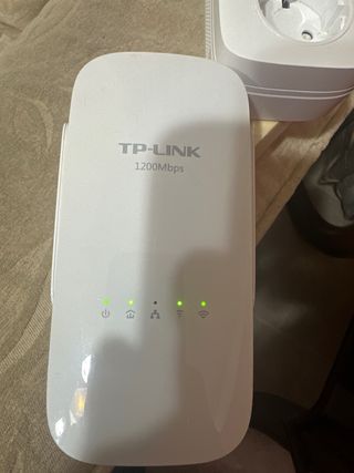 Pareja PLC TP-Link wifi 1200 Gigabit
