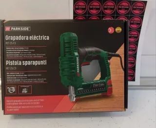 Pistola de clavos grapadora parkside cable