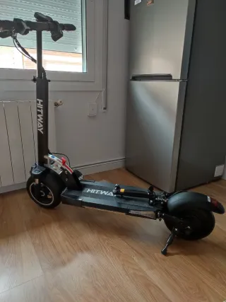 Patín eléctrico HITWAY con asiento y dos cascos