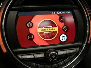 MINI MINI Cabrio Cooper 100 kW (136 CV)