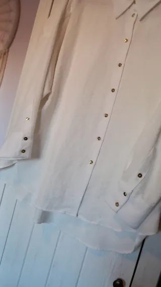 Blusa Blanca Manga Larga Encuentro