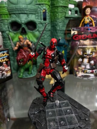 Figura Deadpool Marvel Legends