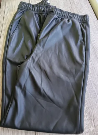 Pantalones de cuero negros