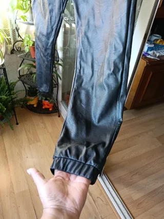 Pantalones de cuero negros