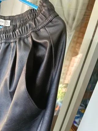Pantalones de cuero negros