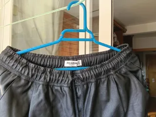 Pantalones de cuero negros