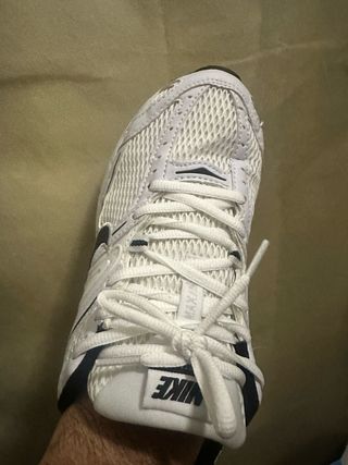 Nike Moto 2K Zapatillas Deportivas Blancas y Negra