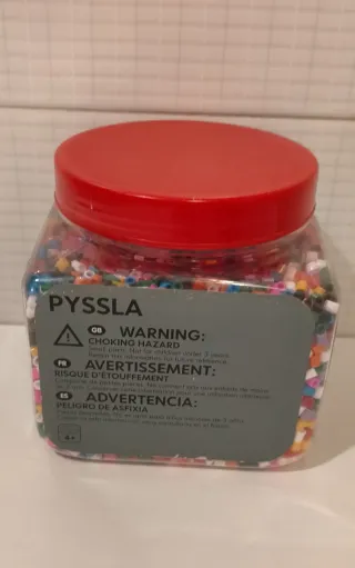 Bote cuentas Pyssla IKEA con 4 bases