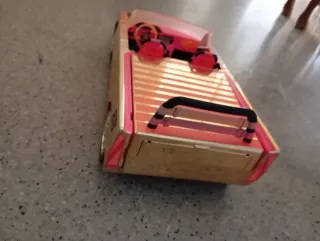 Coche de juguete de lol