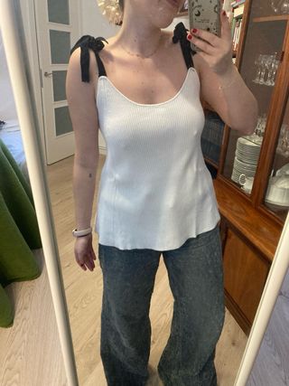 Top de punto Zara blanco con lazos