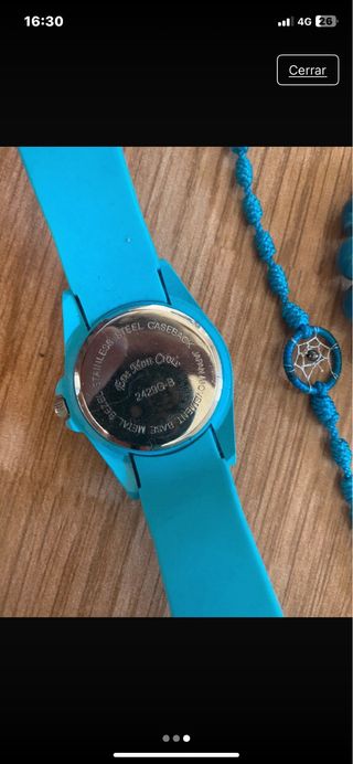 Conjunto de bisutería azul y plateada