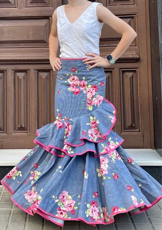 Traje de flamenca talla 34 elastico regalo chaleco