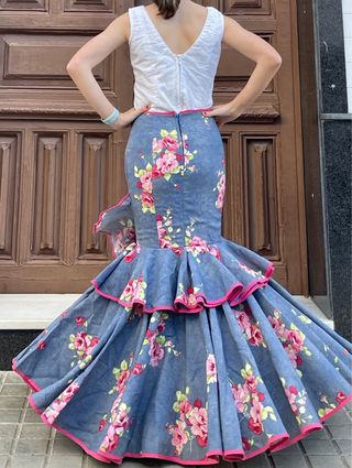 Traje de flamenca talla 34 elastico regalo chaleco