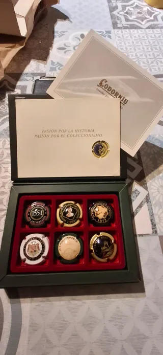 Colección 6 Chapas Codorníu Pasión por la Historia