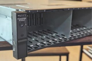 Servidor Dell PowerEdge R730xd SFF de 24 bahías