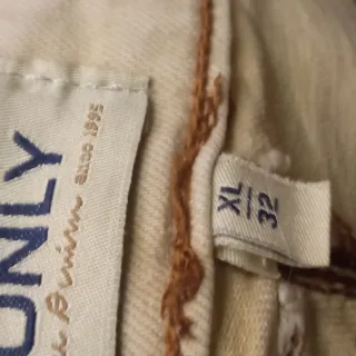 Pantalones y falda mujer S.