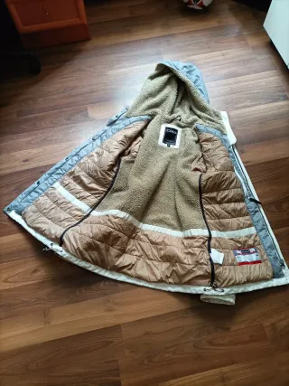 Chaqueta CMP gris y blanca