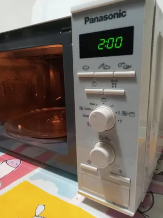 Microondas con Grill Panasonic Digital