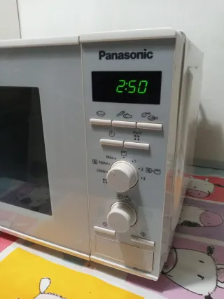 Microondas con Grill Panasonic Digital