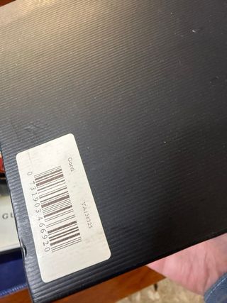 Orologio Gucci con Quadrante Rosso e Maialini