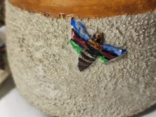 Azucarero antiguo o tarro para la miel en cerámica