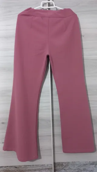Pantalón rosa bota ancha talla M