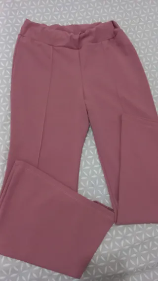 Pantalón rosa bota ancha talla M