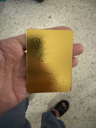 Carta dorada pokemon