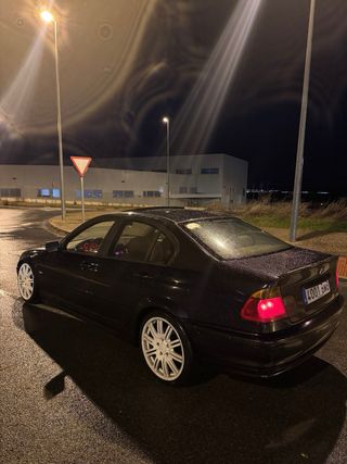 BMW 320d 136cv (vendo o cambio)