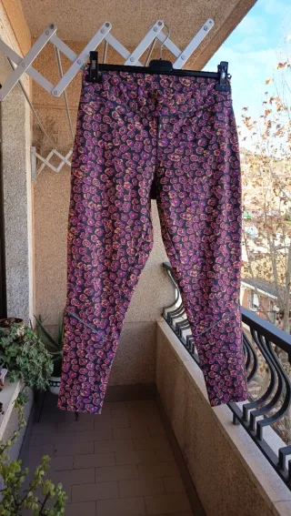 Mallas técnicas deportivas estampado animal print.