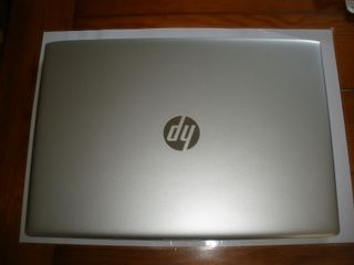 HP ProBook 450 G5 i5-8250 con 32GB RAM e SSD 1.5TB