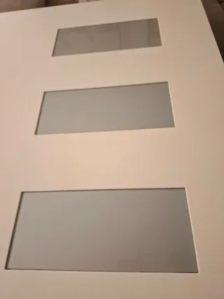 Mesa de salón blanca extensible con cristal