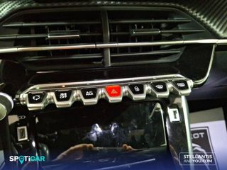 Peugeot 2008 BlueHDI 130 S&S EAT8 Allure Pack