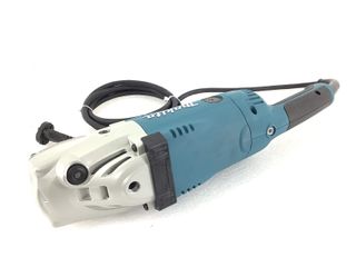 radial makita ga9020r