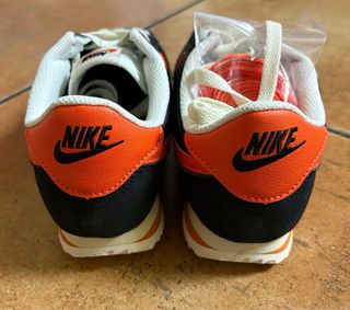 Nike Cortez Talla 38 Negro Naranja