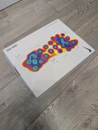 Nike Mind 001 Solar Red Talla 35.5 women