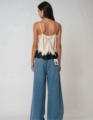 Top satén INNOVARE encaje negro blanco Talla M