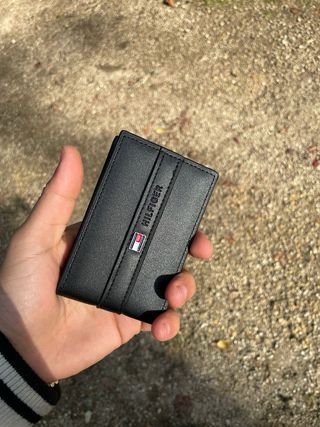 Cartera Tommy Hilfiger Negra