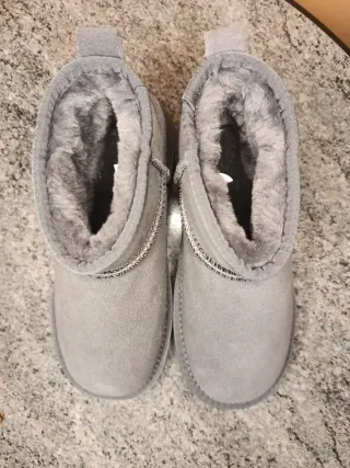 Botas UGG Classic Ultra Mini Mujer Gris