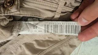 Calça de ganga skinny bege simples da Stradivarius