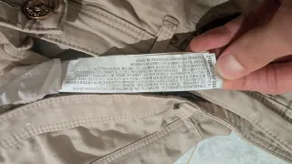 Calça de ganga skinny bege simples da Stradivarius