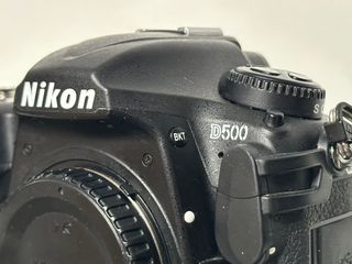 NIKON D500