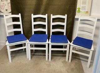 Conjunto 4 sillas de madera blancas