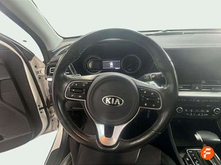 Kia Niro 1.6 GDi PHEV 104kW (141CV) Drive